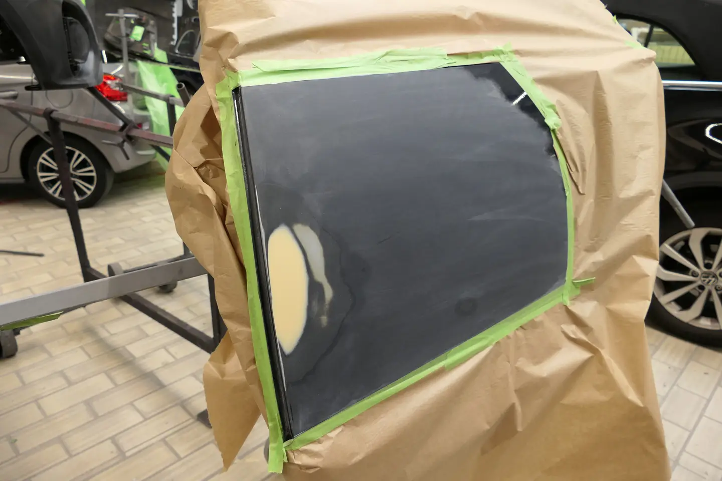 Impressionen ausgebaute Türe eines Kundenfahrzeug,
 vorbereitet für weitere Arbeiten